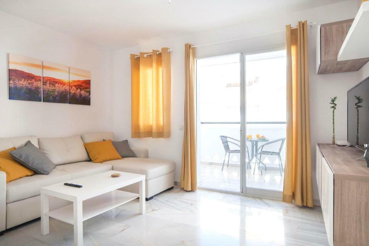 Happy Nest Apartment Benalmadena Exterior photo
